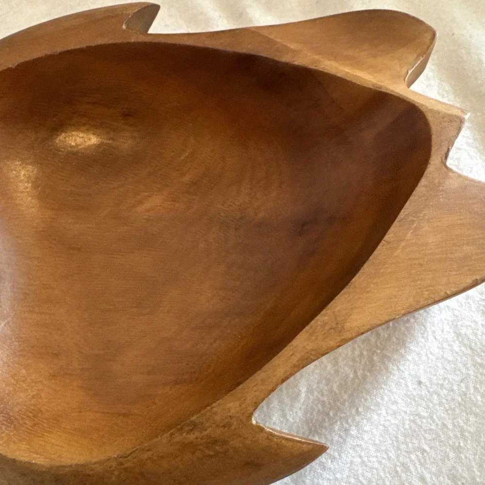 Vintage Monkey Pod Wood Sea Turtle Shaped Bowl - 10x7.5
